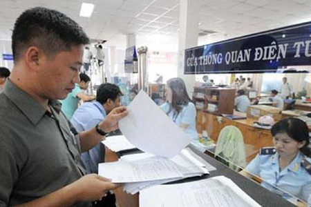 ປີ 2015 ຈະຫັນ 13 ກຸ່ມລະບຽບການບໍລິຫານເປັນງ່າຍດາຍ